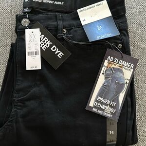 Woman’s. Ankle Jean